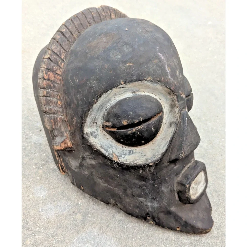 African Tribal Helmet Mask Makonde ? Carved Lightweight Wood As Is - Picture 2 of 16